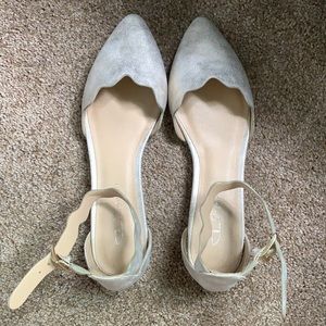 DRESSY FLATS WITH SMALL HEEL